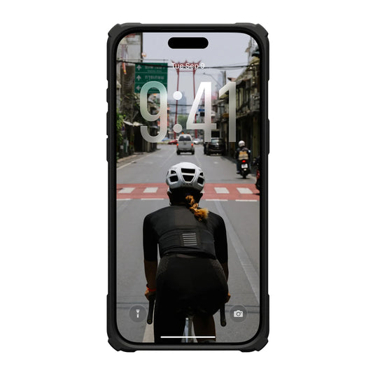 iPhone 17 Pro Max UAG Plasma XTE Magsafe Case - Black/Clear - 15-15078