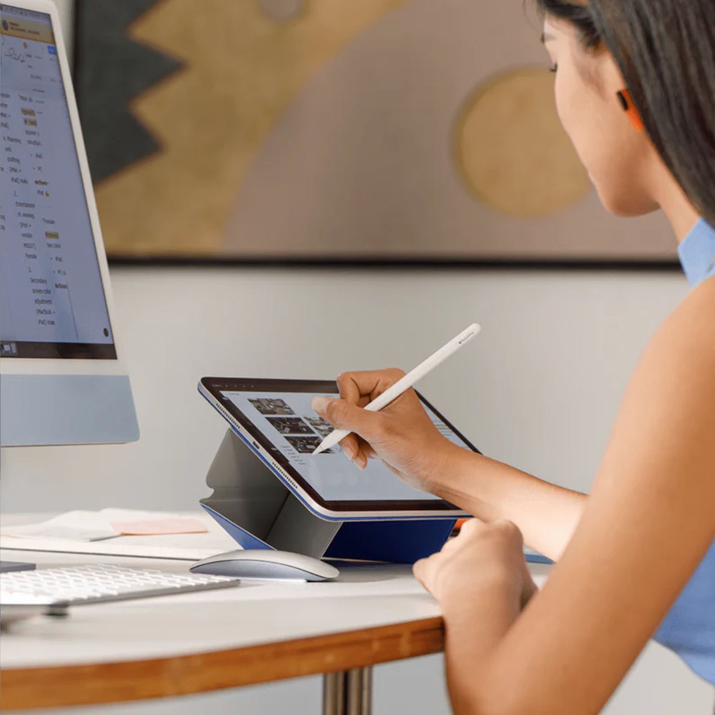 iPad A16/iPad 10th Gen  MOFT Dynamic Folio Case - Cement/Sapphire - 15-14412