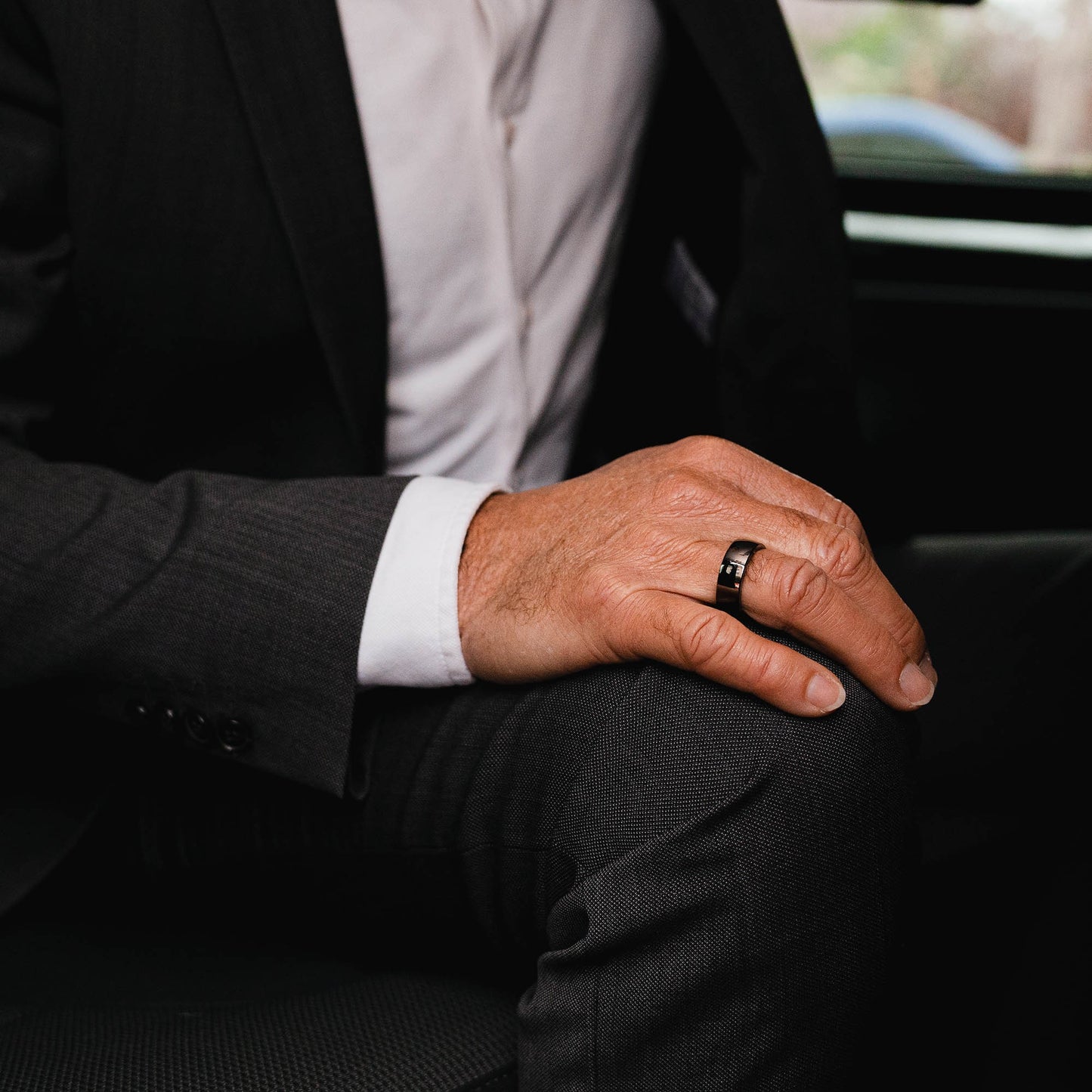 Circular Ring 2 Size 9 - Black - 15-15370
