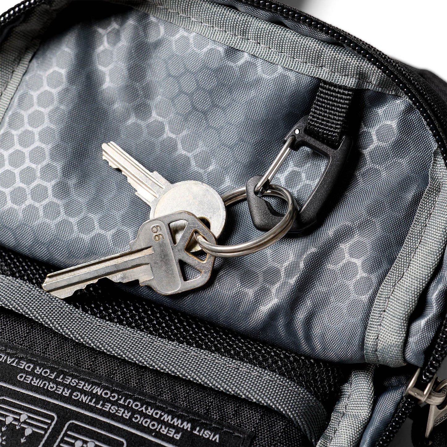 UAG Dryout Tech Sling - Black - 15-15683
