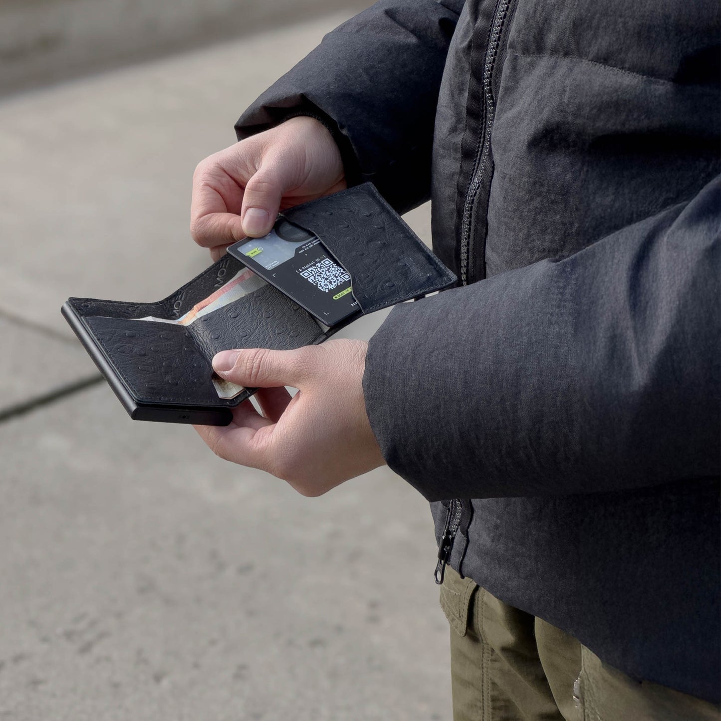 Rolling Square AirCard Pro Dual Ultra-Thin Bluetooth Tracker - IOS + Android - 15-16107